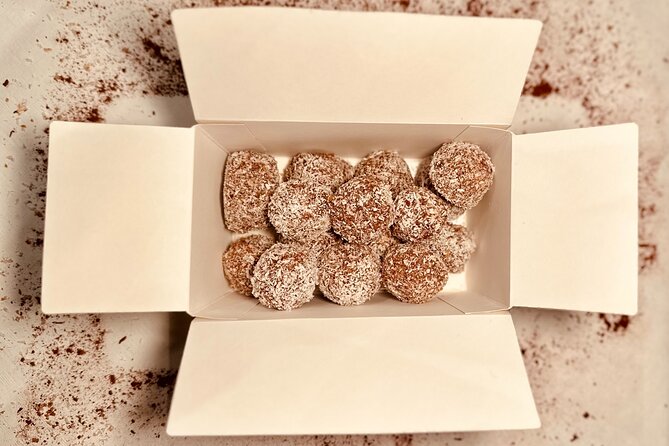 1.5h Hands on Chocolate Workshop: Truffles & Tasting - The opening lesson: chocolate, ganache, and simple instructions