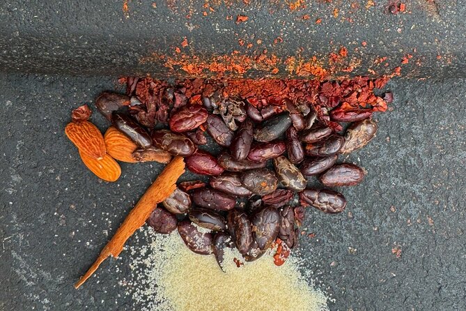 1 Hour Oaxacan Chocolate Making Class with Mole-making and Drinks - A Short Class With a Clear Afternoon Slot