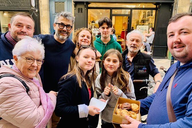 #1 Montmartre Pastries & Chocolate Food Tour with 6+ Tastings - Starting at Fontaine Pigalle