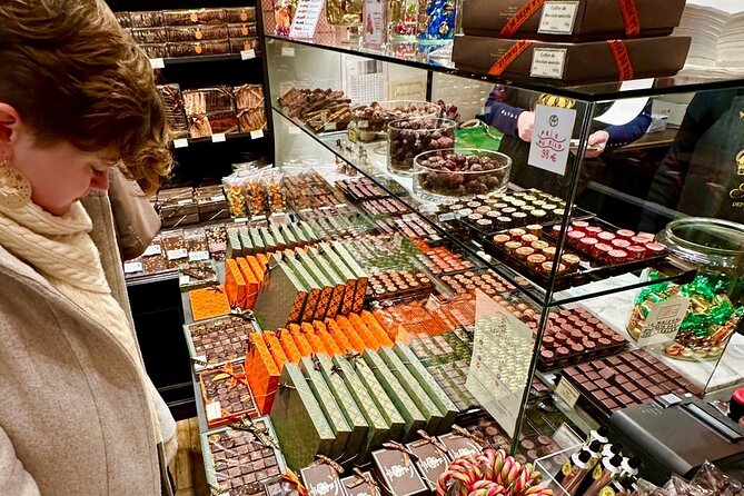 #1 Paris Chocolate and Pastry Food Tasting Tour - Small groups make a difference