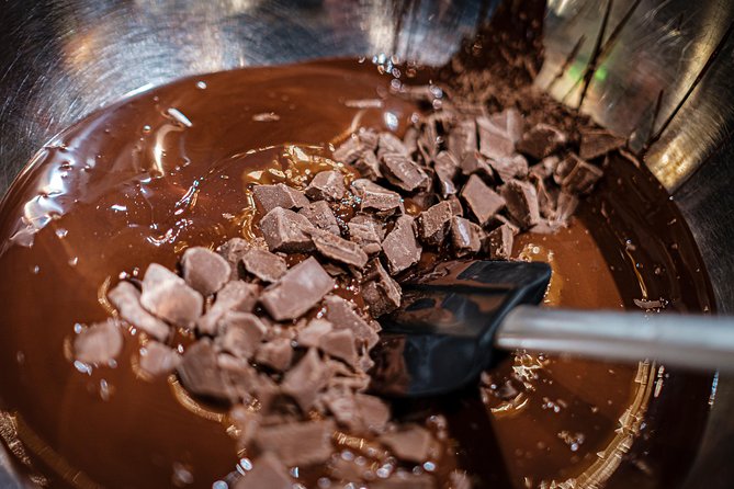 2.5h Belgian Chocolate Pralines Workshop in Brussels - Why the 30-chocolate takeaway matters