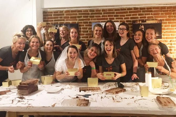 2.5h Belgian Chocolate Pralines Workshop in Brussels - Who will enjoy this most