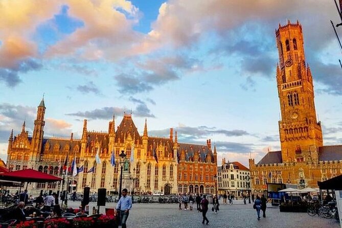 2-Hour Medieval Walk and Chocolate Tasting in Bruges - What the chocolate tasting adds