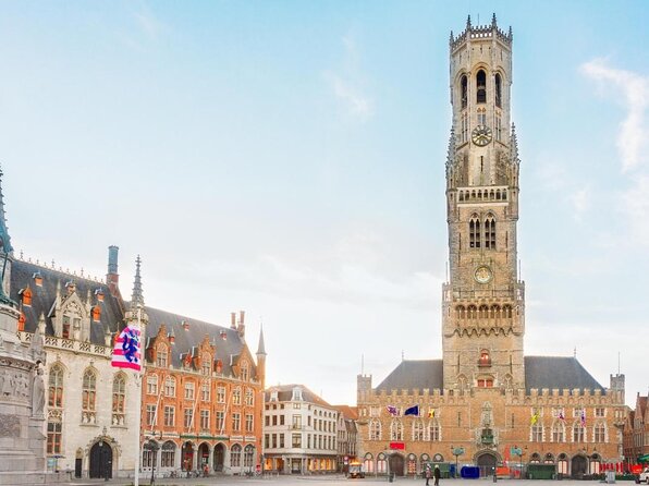 2-Hour Medieval Walk and Chocolate Tasting in Bruges - The Belfort and its 47 bells