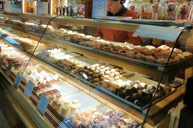 A Sweet Stroll Through Venice: Pastries, Chocolate, and Gelato - Cannaregio Leads to Handmade Chocolate