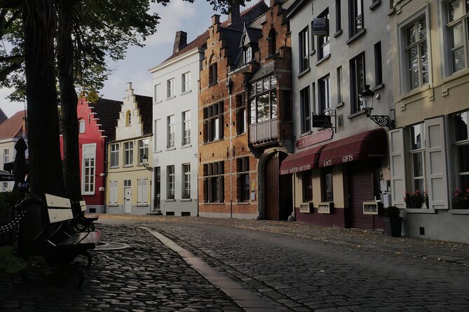 Across Bruges History Equals Fun with chocolate and waffle sample - Chocolate, waffles, and the Pur Chocolat stop