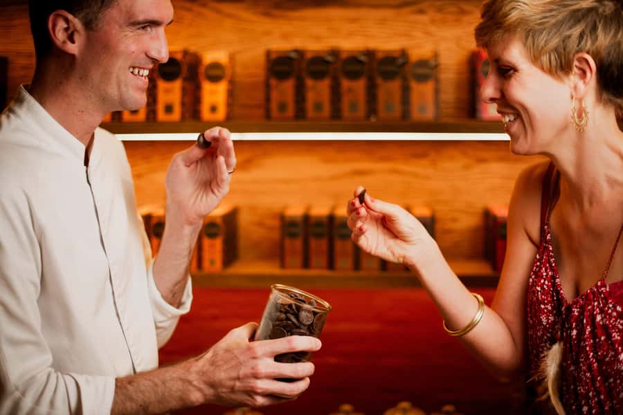AFRIKOA Bean-to-Bar Chocolate Experience - Key points at a glance