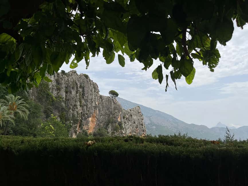 Alicante: Guadalest Castle and Chocolate Factory - Guadalest village and its castle