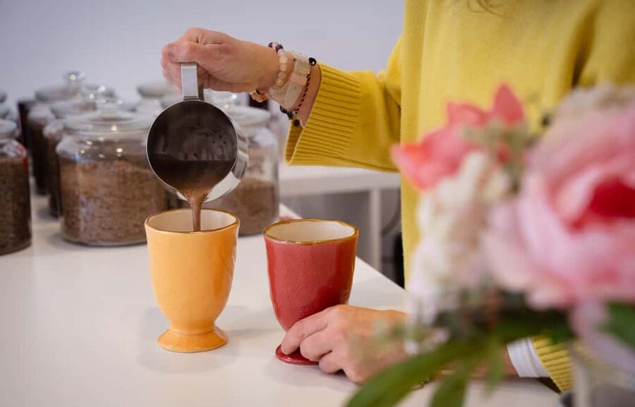 Ancestral Cocoa Tasting in Ronda – Tree to Cup Experience - Roasting, grinding, and the change from cocoa to chocolate