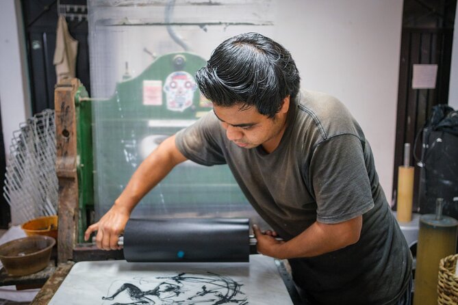 Art walk & Cacao delight - The printmaking session gives you something real to take home