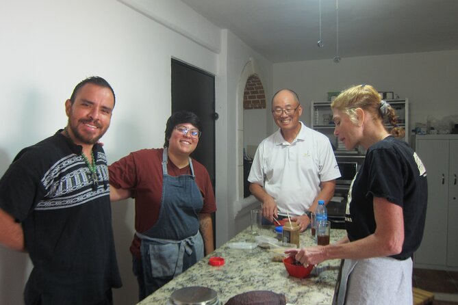 Artisanal Chocolate Bean to Bar Workshop in Cancún - Learning how cacao becomes a chocolate bar