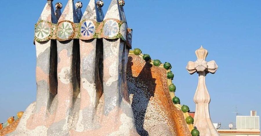 Barcelona: Casa Batlló, La Pedrera, & Chocolate Tasting Tour - La Pedrera and the roof of Casa Milà