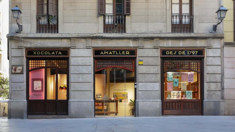 Barcelona & Chocolate Amatller History and Culture + Activity and Tasting - Traditional Barcelonese hot chocolate