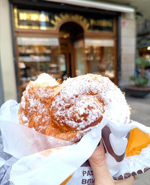Barcelona: Delicious Chocolate walking tour - Small details that make the walk easier