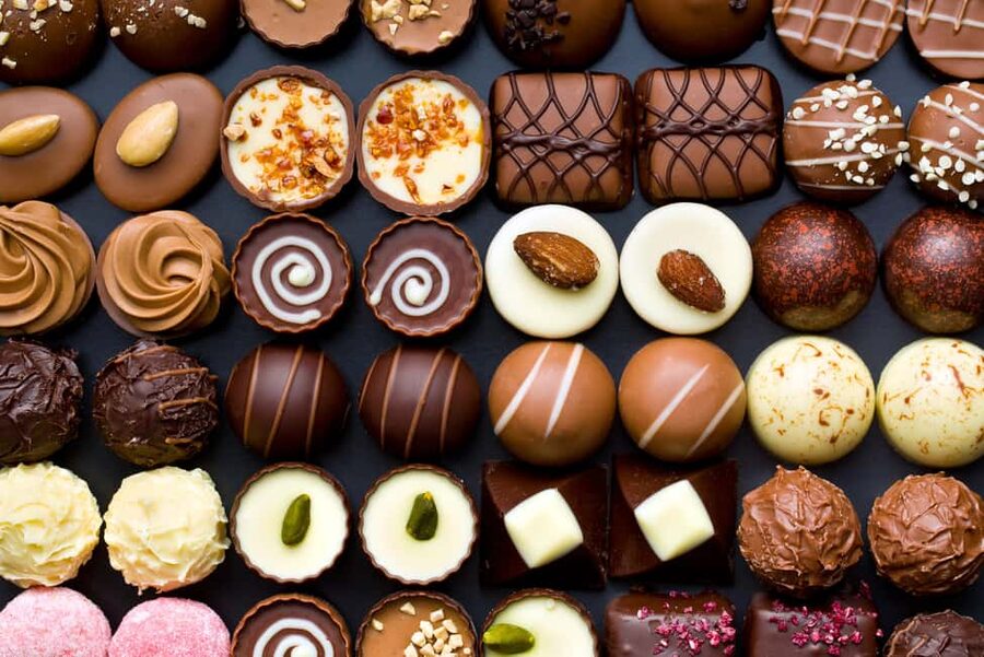 Basel: Guided Local Chocolates Tasting - Tasting truffles, bars, and chocolate almonds