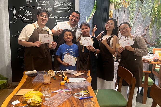 Bean to bar Chocolate Workshop in Ho Chi Minh City - Tasting the Fresh Cacao Pod