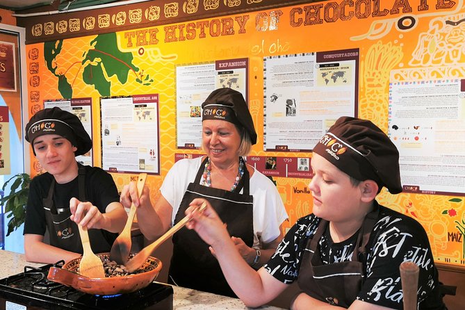 Bean to Bar Chocolate Workshop in Puerto Vallarta - Families, older adults, and accessibility