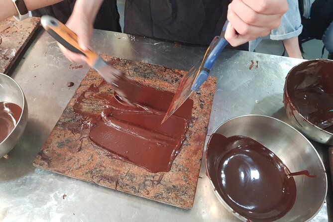 Become a Chocolate Master! Chocolate Bar Workshop in Paris - Melting, tempering, and filling the molds