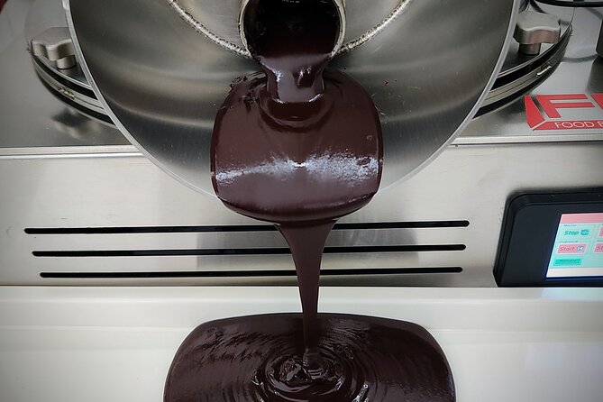 Become a chocolatier for a day, in Modica raw chocolate - Creating a chocolate bar that is yours