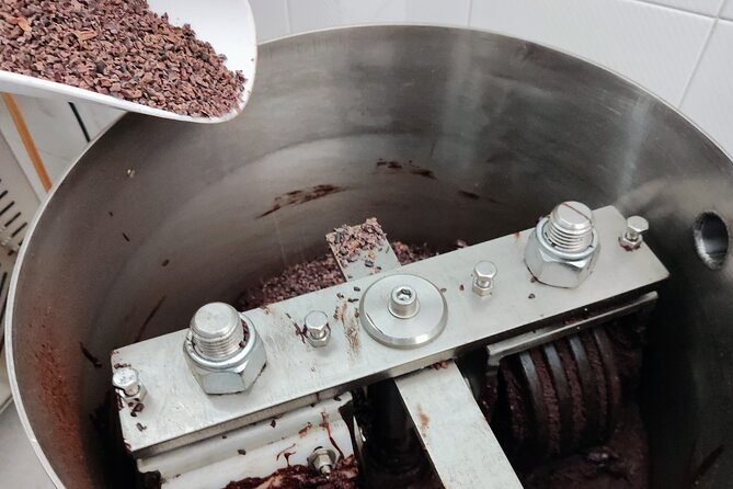Become a chocolatier for a day, in Modica raw chocolate - Who will enjoy this chocolate workshop?