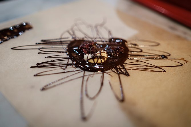 Belgian Chocolate Workshop in Bruges - The Pair-and-Three Format