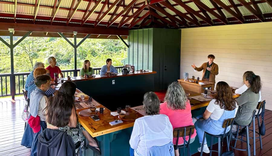 Big Island Hawaii: Craft Chocolate Tasting and Farm Tour - Chocolate from Ancient Mesoamerica to Hawaii