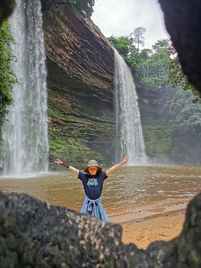 Boti Falls, Umbrella Rock, Aburi Gardens & Cocoa Farm Tour - Umbrella Rock: choose the walk according to your ability