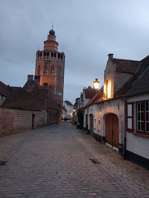 Bruges, Bike Tour with Chocolate Tasting & Hot Wine/Chocolat - Who will enjoy this tour most?