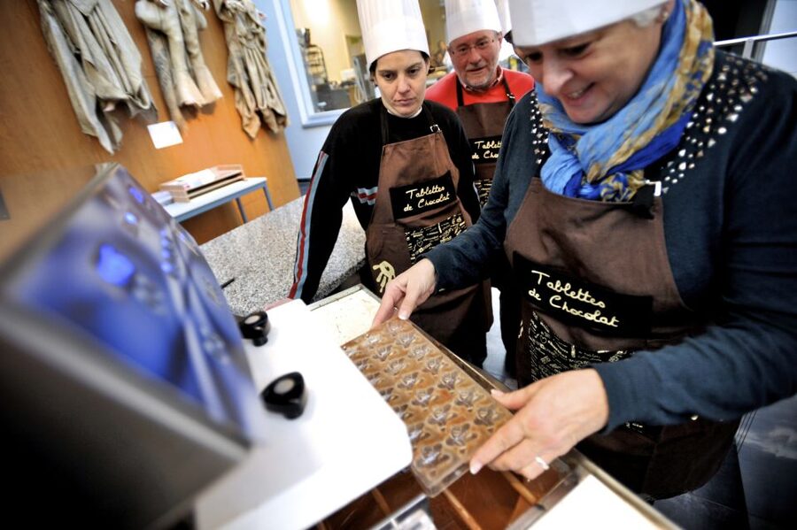 Bruges: Chocolate Making Workshop and Chocolate Museum Entry - Who should book this Bruges experience?