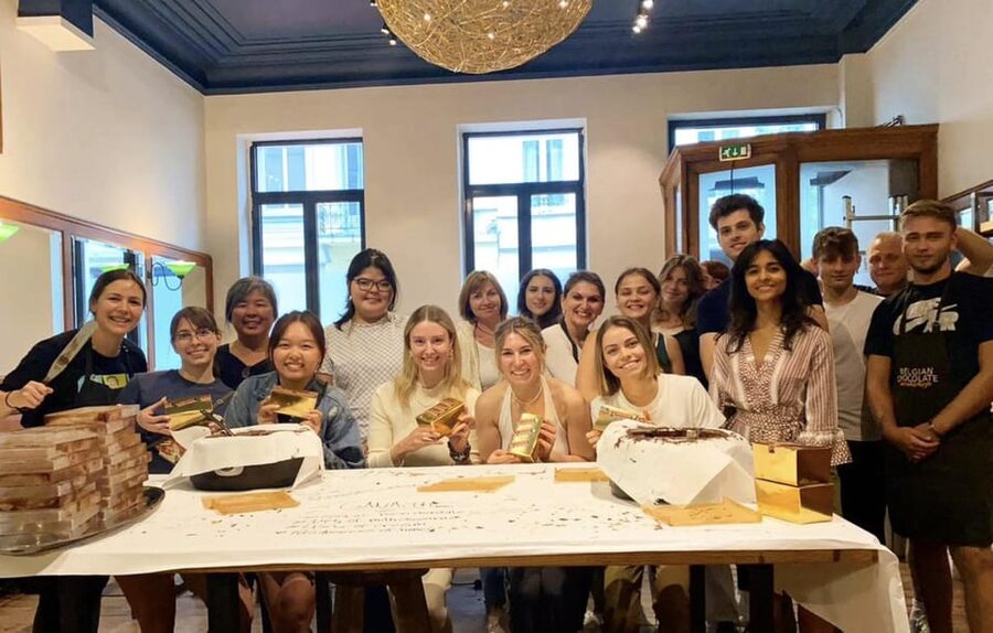 Bruges: Chocolate Truffle Making Class - Why the 90-minute format works