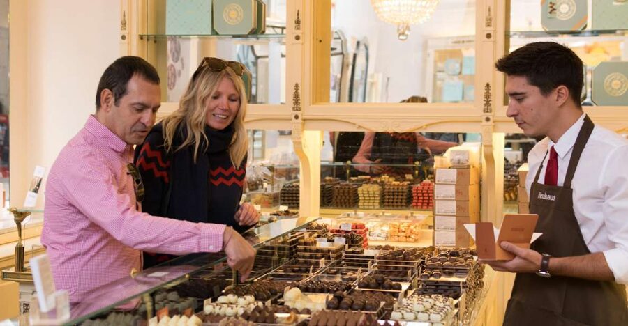Brussels: Belgian Chocolate Tasting Tour - Comparing several Brussels chocolatiers