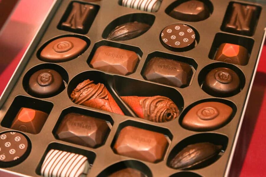Brussels: Chocolate Appreciation and Tasting Walking Tour - How the guides shape the experience