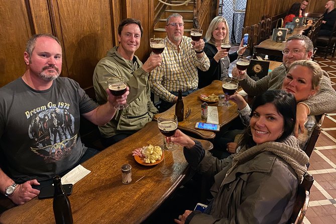 Brussels Chocolate Beer Waffle and Belgian Whiskey All-in-One (Small Group) Tour - Twelve chocolate tastings, not just one praline