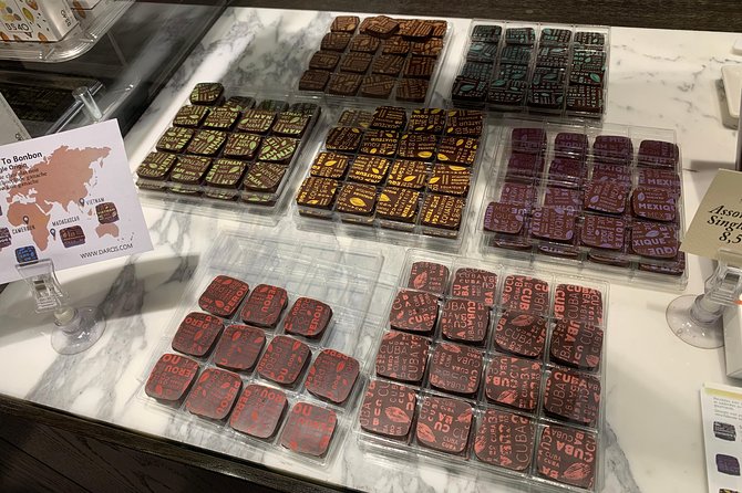 Brussels Chocolate Beer Waffle and Belgian Whiskey All-in-One (Small Group) Tour - The Royal Galleries provide the polished finale