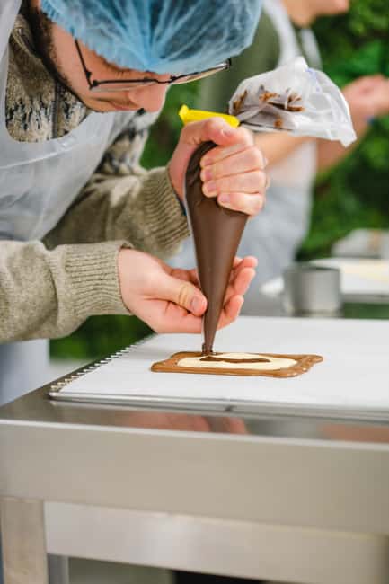 Brussels Chocolate Workshop - Inside a real Brussels chocolate atelier