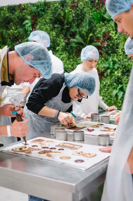 Brussels Chocolate Workshop - Praline-making with the professionals
