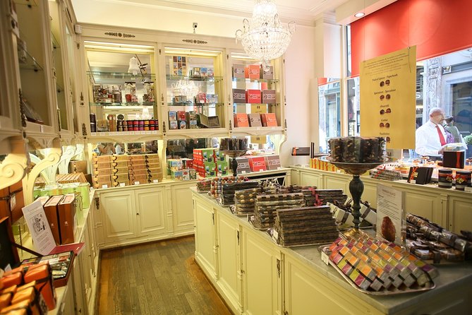 Brussels Small-Group Chocolate Appreciation Tour - Grand Place adds the city setting