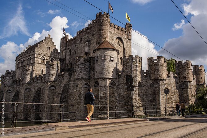 Brussels: Tour Bruges & Ghent with Cruise + Chocolate visit - Seeing Ghent from the canal