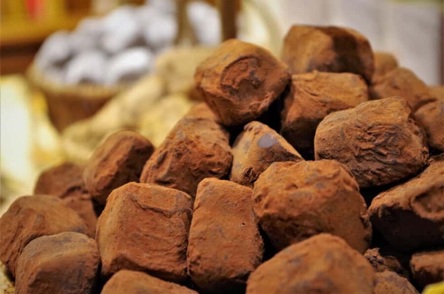 Brussels: Walking Food Tour with Chocolate, Beer, & Waffles - A Trappist beer in an old tavern