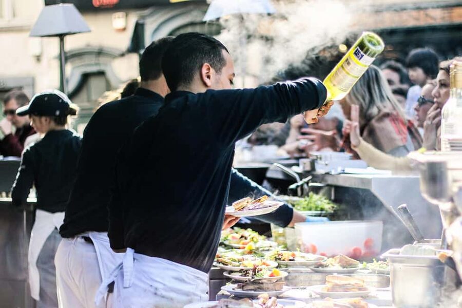 Brussels: Walking Food Tour with Chocolate, Beer, & Waffles - What $111 gets you
