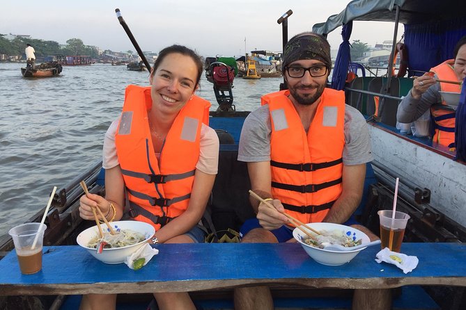 Cai Rang floating market, see sunrise, CaCao orchard, small canal - What the price includes in practical terms