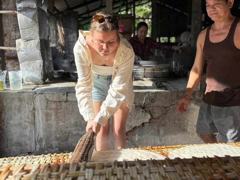 Can Tho: Floating Market, Cacao & Canals with French Guide - Narrow Canals and Water Coconut Trees