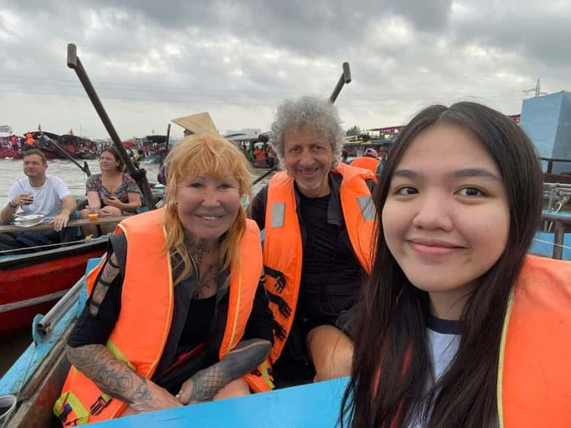 Can Tho: Floating Market, Cacao & Canals with French Guide - Walking Through Rural Can Tho