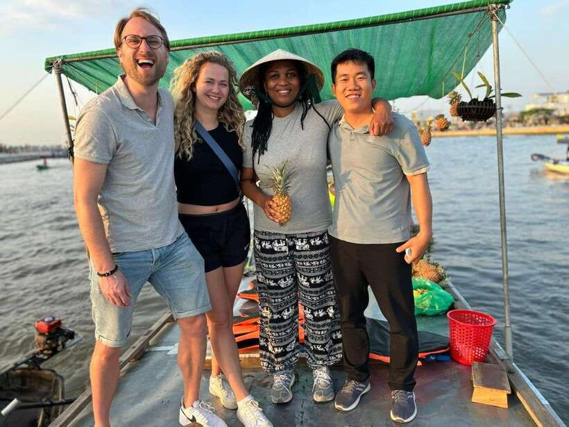 Can Tho: Floating Market, Canal, Cacao Farm & Mekong' Life - Key points at a glance