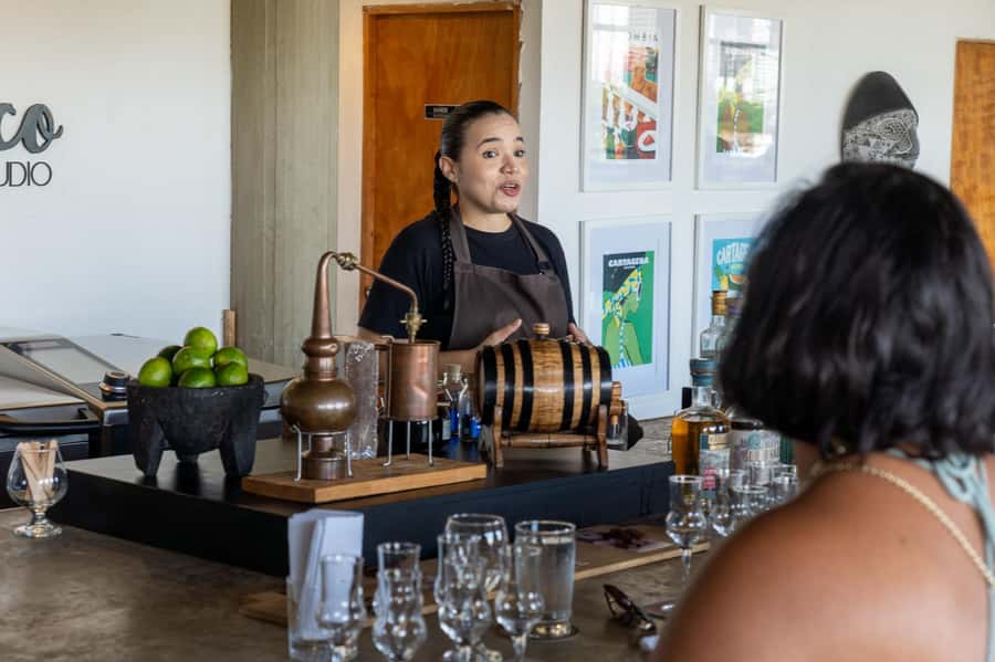 Cartagena: Express Rum and Chocolate Tasting Experience - Finding Caffé Lunático above Hostel El Santuario