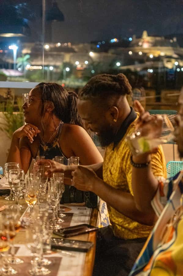 Cartagena: Express Rum and Chocolate Tasting Experience - Why the chocolate pairing matters