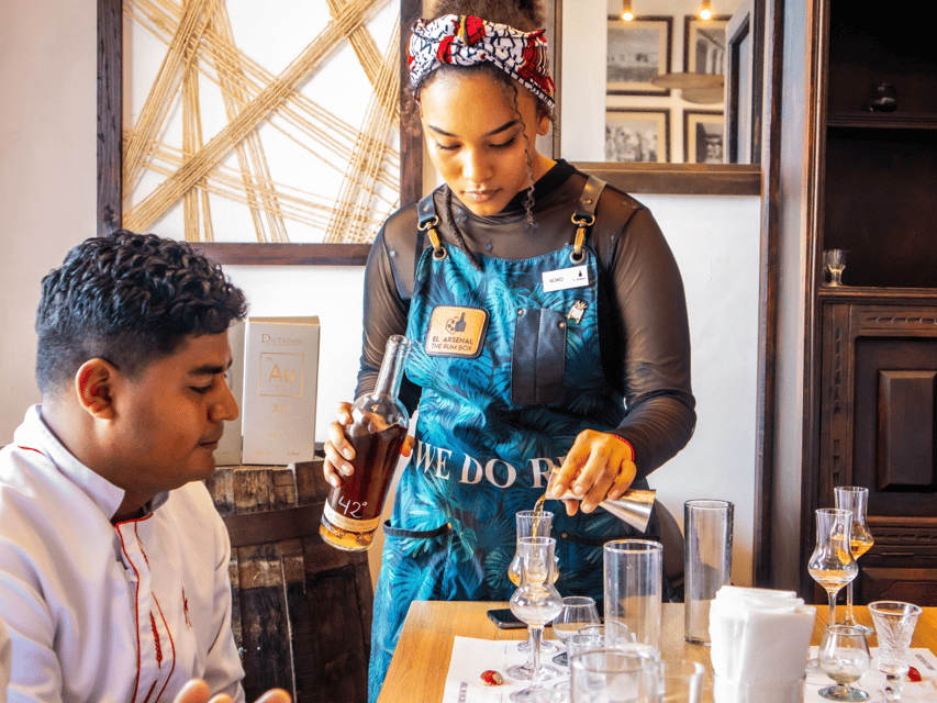 Cartagena: The Legendary Colombian Rum and Chocolate Tasting - What the 105-minute itinerary feels like