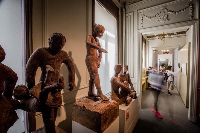 Choco-Story: The Chocolate Museum in Bruges - The praline demonstration and chocolate tasting