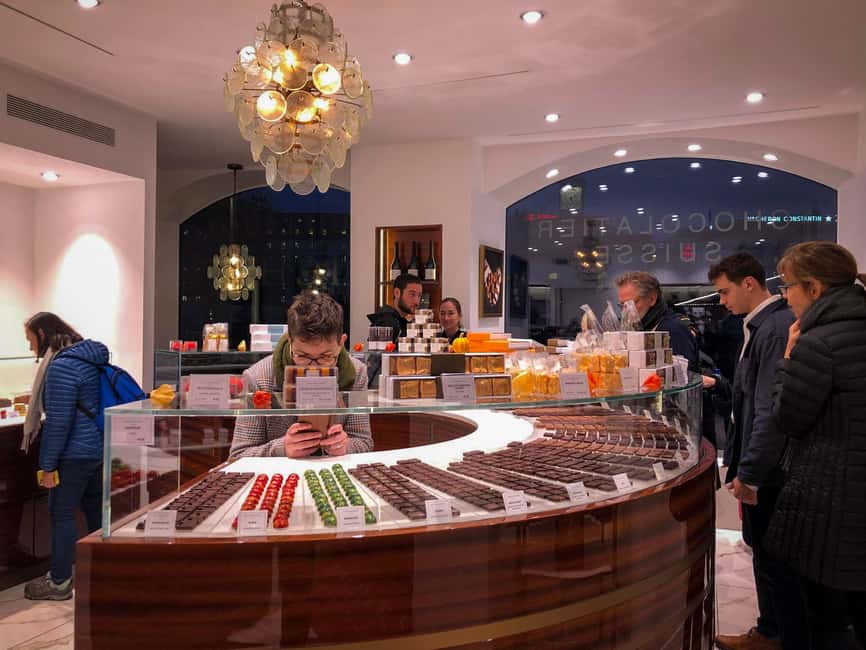 Chocolate Flavors Walking Tour of Geneva - The boat ride from left bank to right bank
