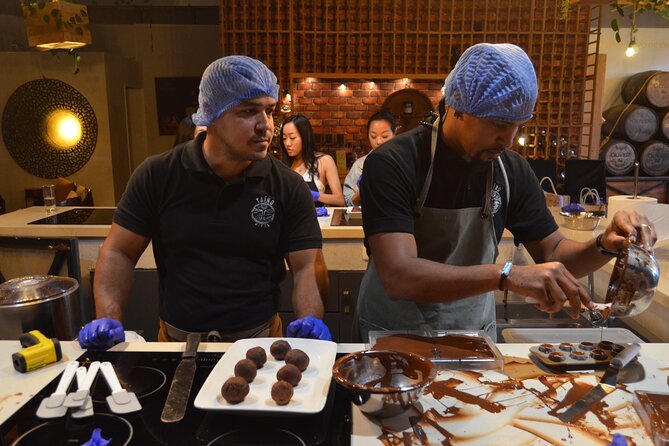 Chocolate Master Class & Taino Concept Store - Waiting for the chocolate, then browsing the store